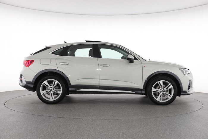 2023 Audi Q3 35 TFSI S line