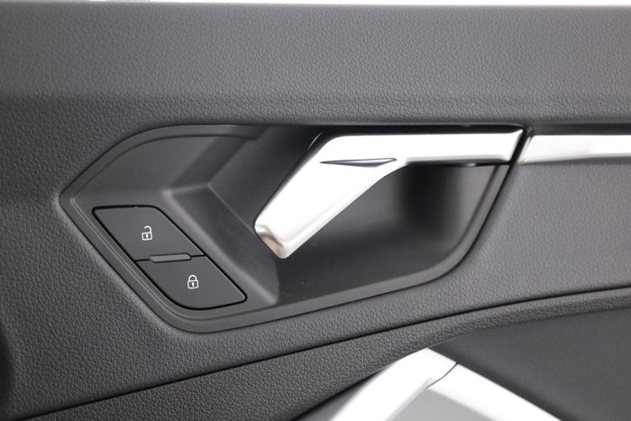 2023 Audi Q3 35 TFSI S line