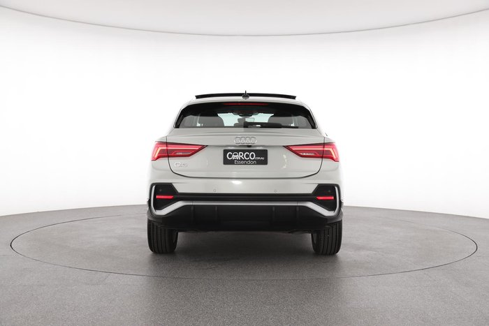 2023 Audi Q3 35 TFSI S line