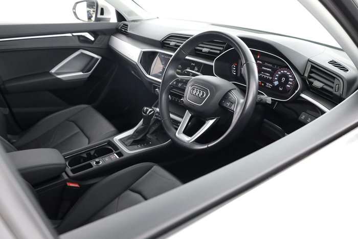 2023 Audi Q3 35 TFSI S line