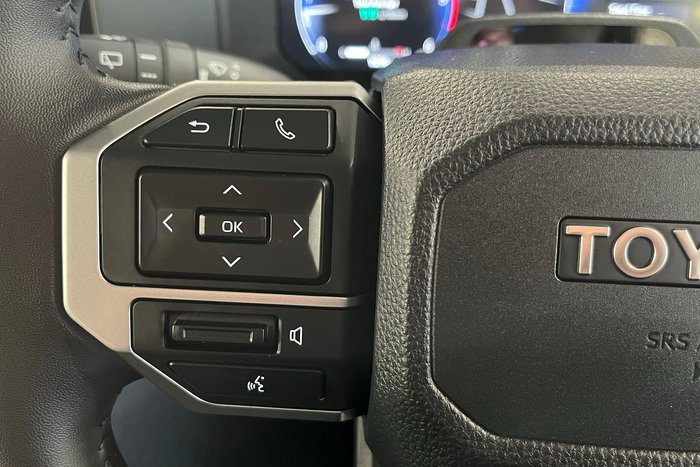 2025 Toyota Landcruiser Prado VX