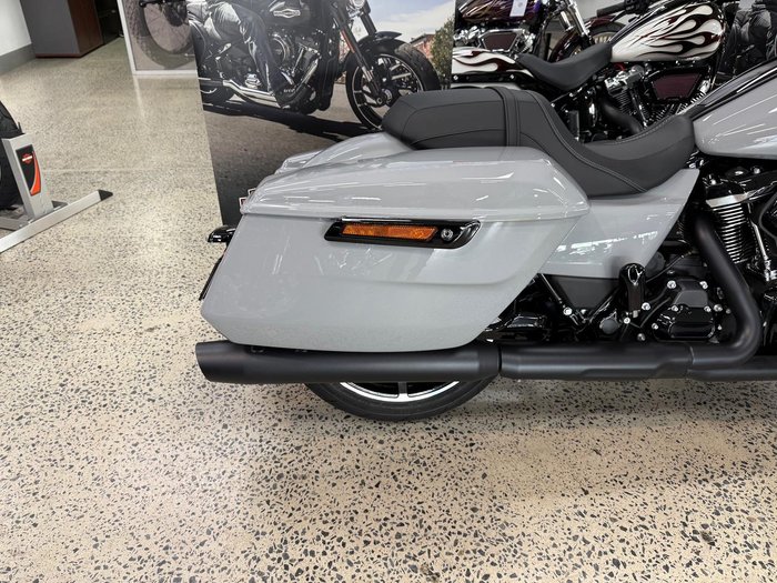 2025 Harley-Davidson Road Glide 117 (FLTRX) Touring Grey