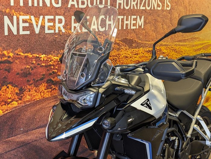 2025 Triumph Tiger 900 Alpine Edition Tiger White