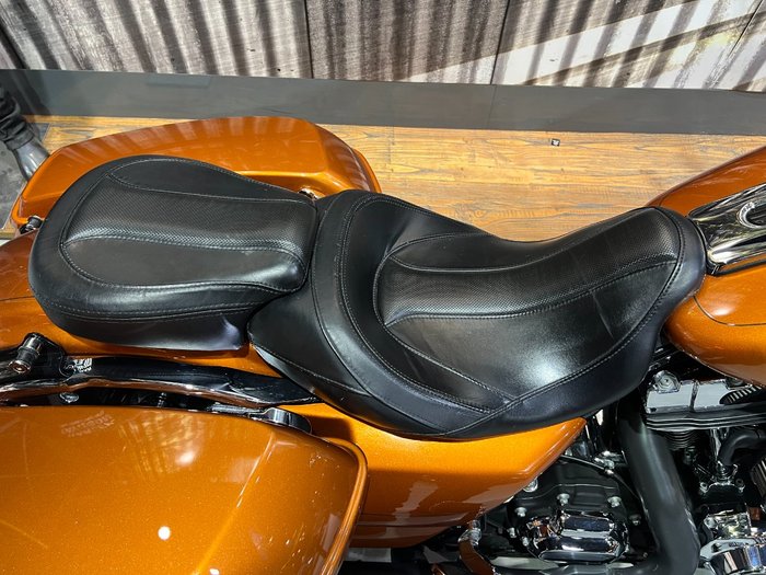 2015 HARLEY-DAVIDSON STREET GLIDE SPECIAL