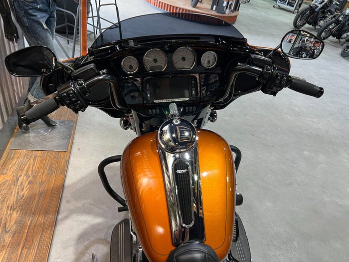 2015 HARLEY-DAVIDSON STREET GLIDE SPECIAL