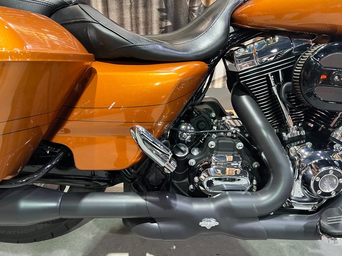 2015 HARLEY-DAVIDSON STREET GLIDE SPECIAL