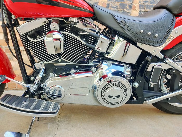 2010 HARLEY-DAVIDSON FAT BOY 96 (FLSTF) ROAD RED