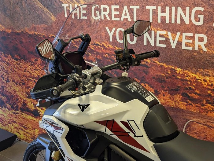 2025 Triumph Tiger 1200 Desert Edition Tiger White