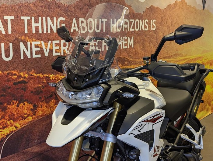 2025 Triumph Tiger 1200 Desert Edition Tiger White