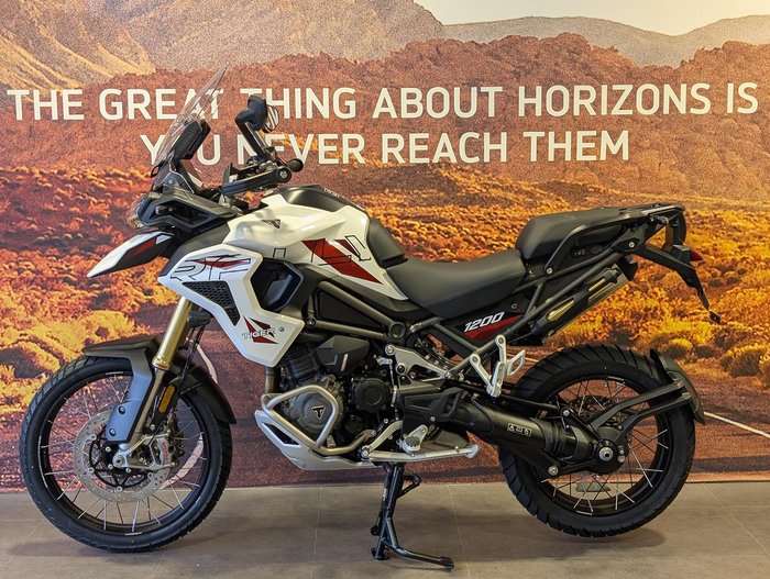 2025 Triumph Tiger 1200 Desert Edition Tiger White