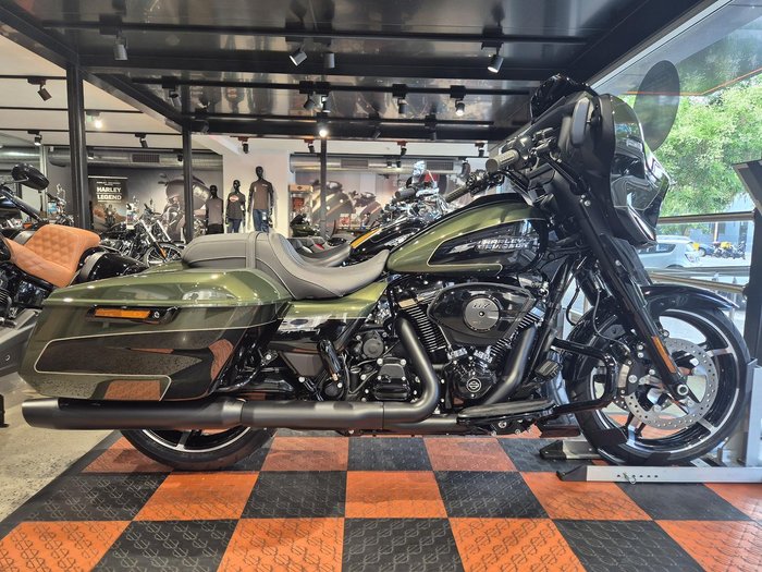 2026 Harley-Davidson Street Glide 117 (FLHX) Touring Green
