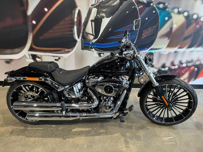 Harley-Davidson Breakout 117 (FXBR) Softail