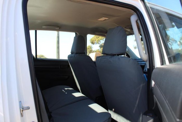 2022 Toyota Hilux SR