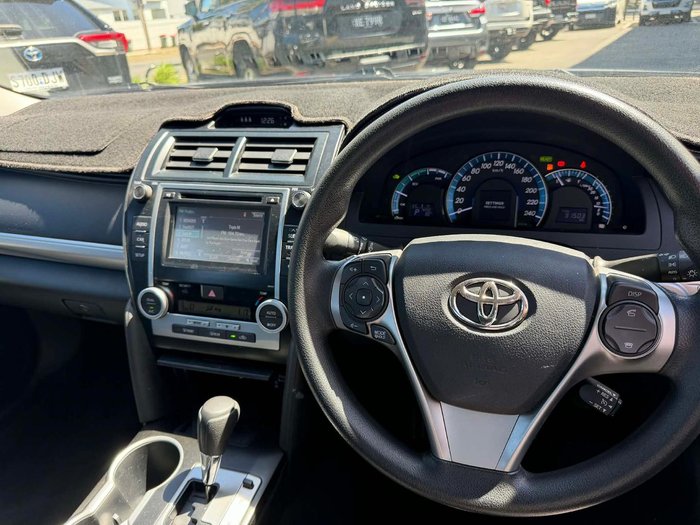 2015 Toyota Camry Hybrid H