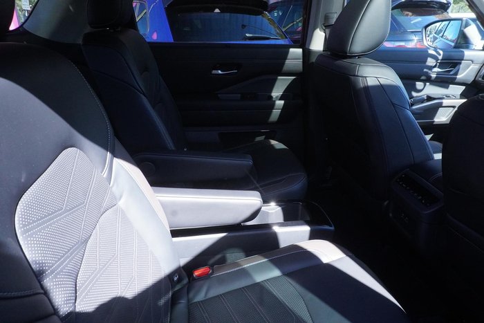 2023 Nissan Pathfinder Ti-L