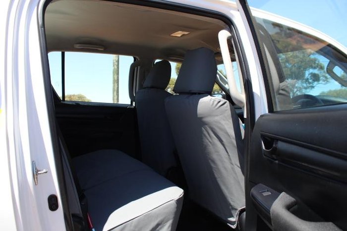 2022 Toyota Hilux SR