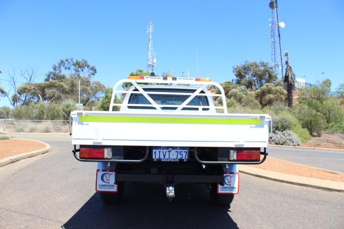 2022 Toyota Hilux SR