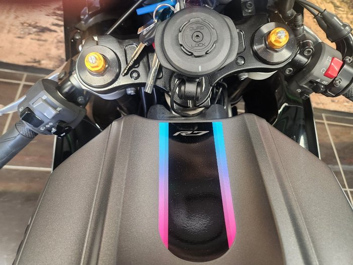 2024 Yamaha YZF-R7LA GREY/BLACK