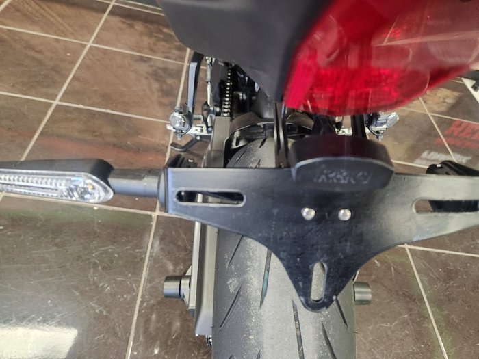 2024 Yamaha YZF-R7LA GREY/BLACK