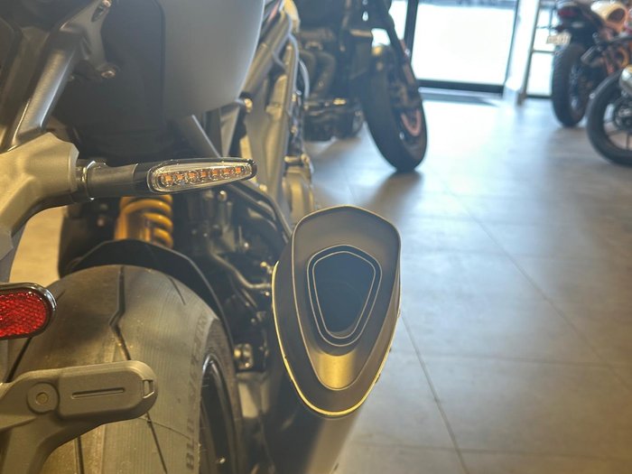 2024 Triumph Speed Triple 1200 RR Breitling Special Edition Speed Triple Silver