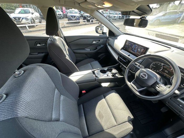 2025 Nissan X-TRAIL ST