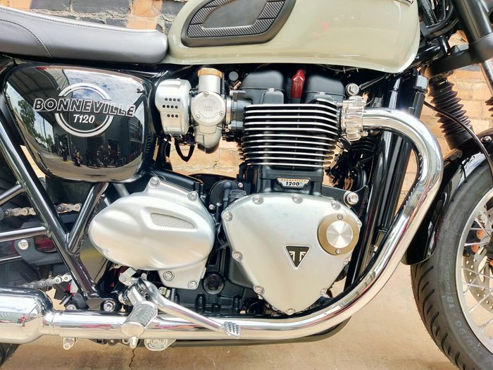 2026 TRIUMPH BONNEVILLE T120 ROAD STONE GREY