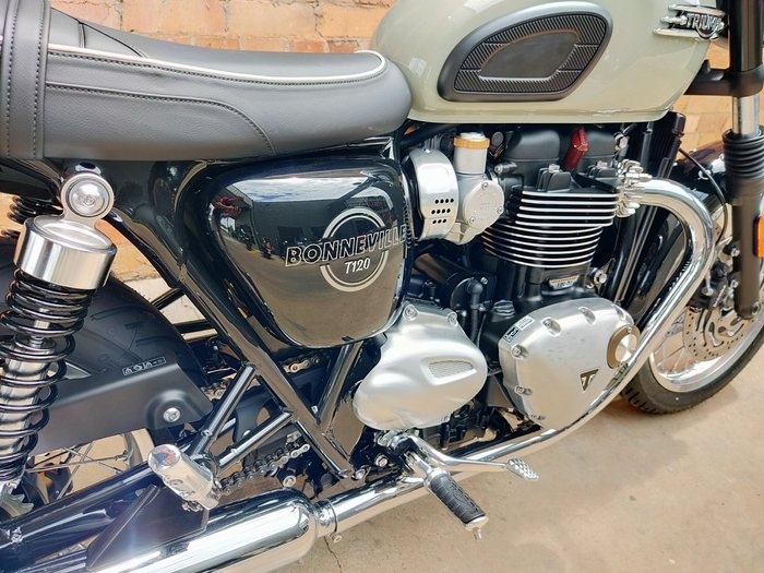 2026 TRIUMPH BONNEVILLE T120 ROAD STONE GREY