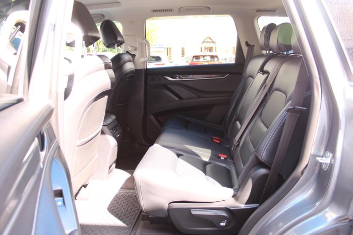 2024 LDV D90 Executive