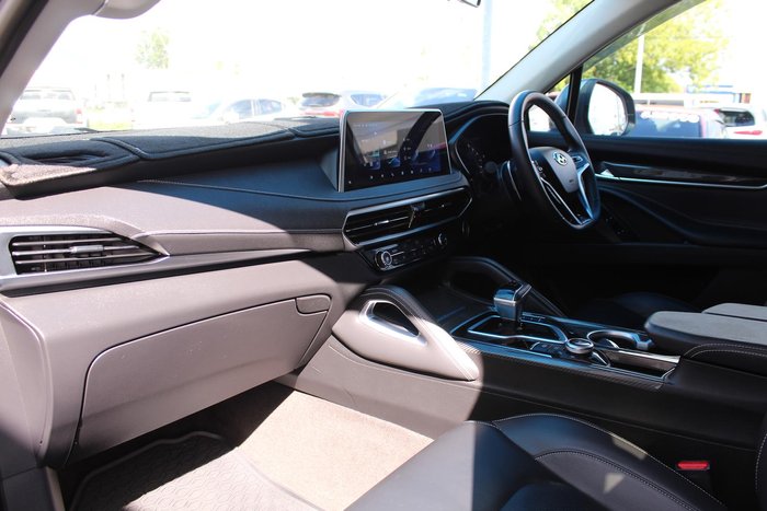 2024 LDV D90 Executive