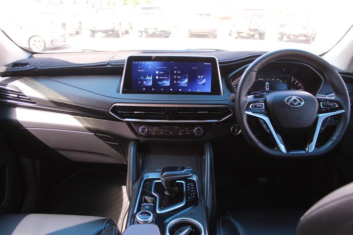 2024 LDV D90 Executive