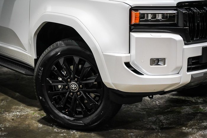 2025 Toyota Landcruiser Prado VX