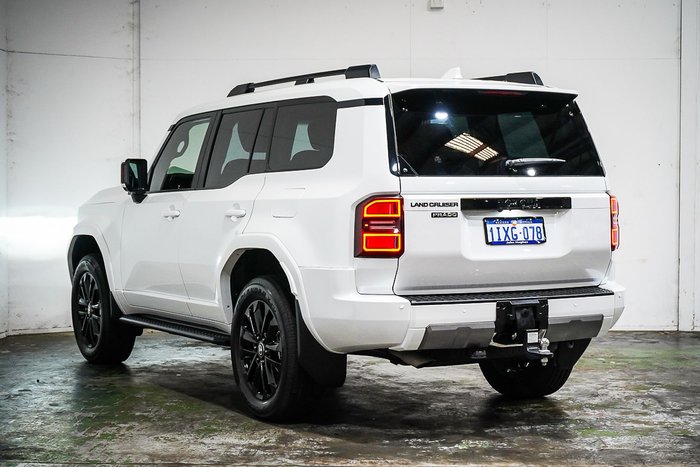 2025 Toyota Landcruiser Prado VX