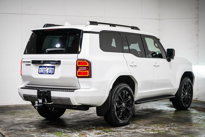 2025 Toyota Landcruiser Prado VX