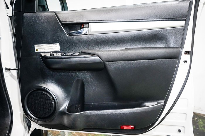 2021 Toyota Hilux SR5