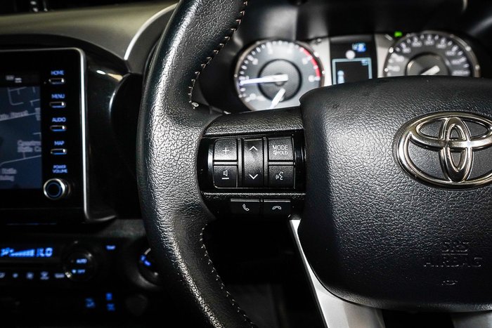 2021 Toyota Hilux SR5