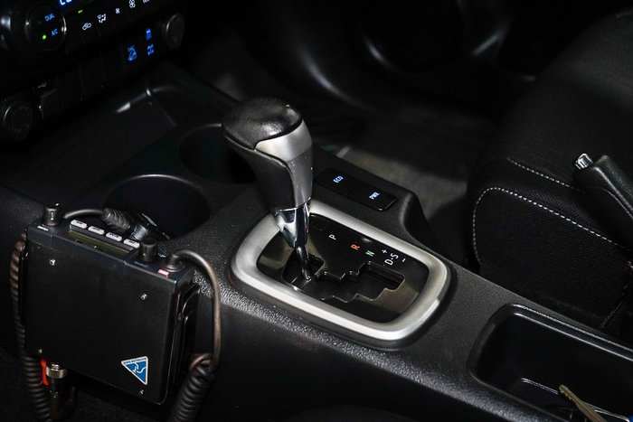 2021 Toyota Hilux SR5