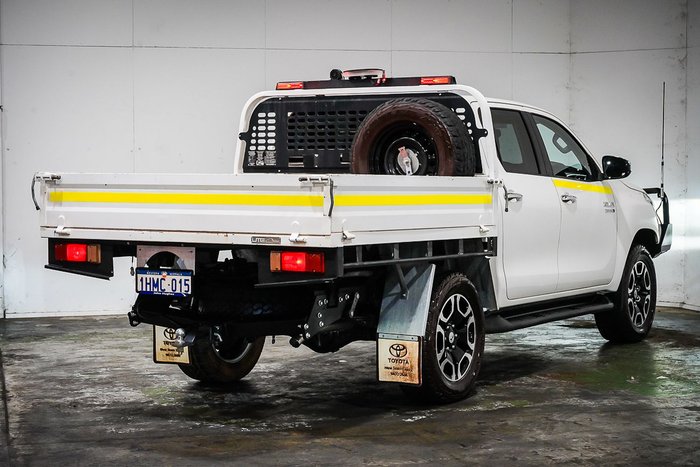 2021 Toyota Hilux SR5