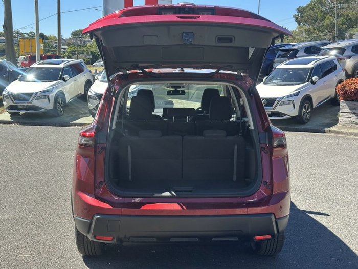 2025 Nissan X-TRAIL ST