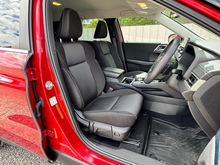 2022 Mitsubishi Outlander LS