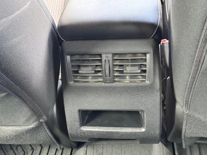 2022 Mitsubishi Outlander LS