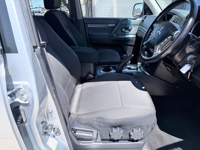 2010 Mitsubishi Pajero Platinum NT MY10 4X4 Cool Silver