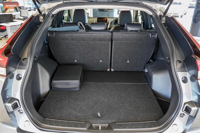 2024 Mitsubishi Eclipse Cross PHEV XLS