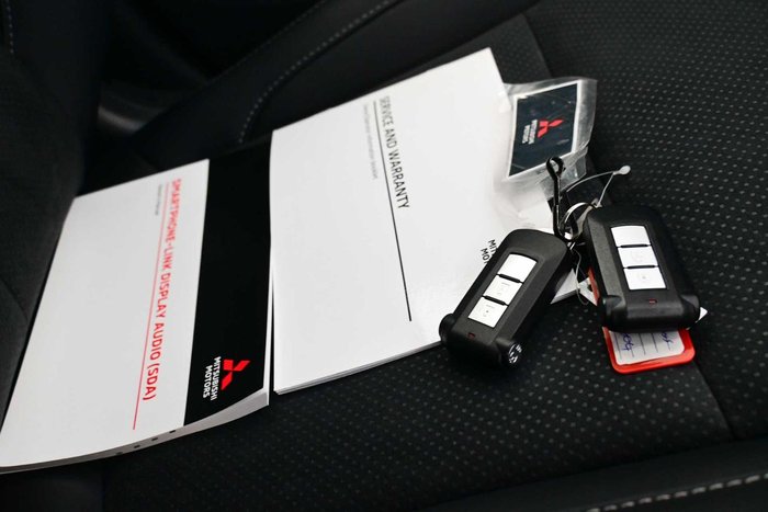 2024 Mitsubishi Eclipse Cross PHEV XLS