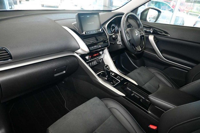 2024 Mitsubishi Eclipse Cross PHEV XLS