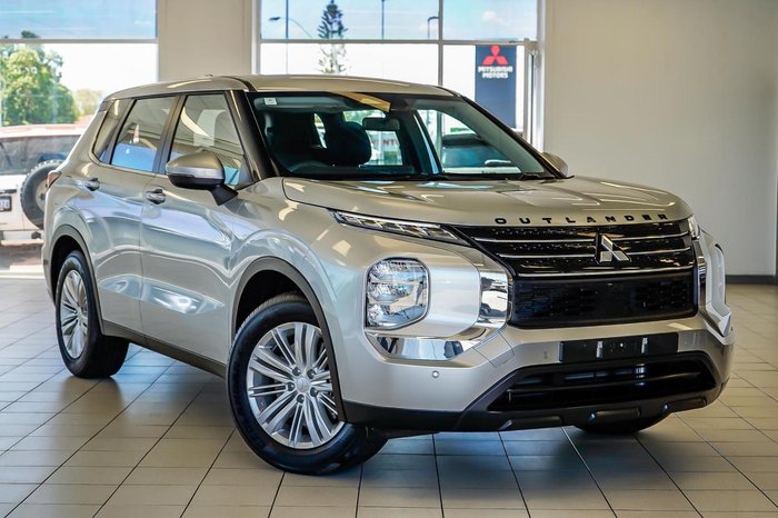 2024 Mitsubishi Outlander ES