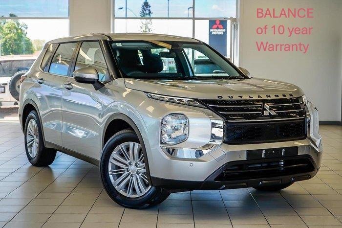 2024 Mitsubishi Outlander ES