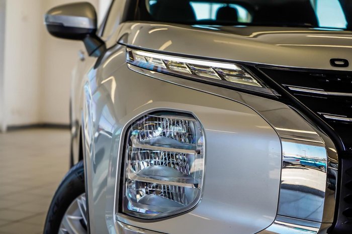 2024 Mitsubishi Outlander ES