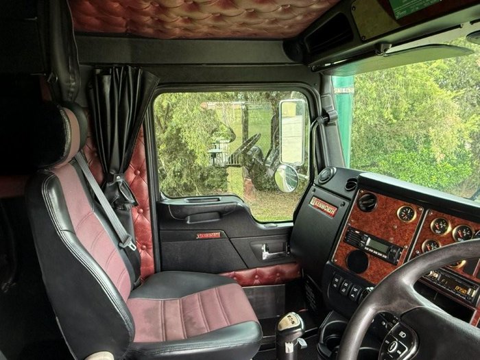 2019 Kenworth T659