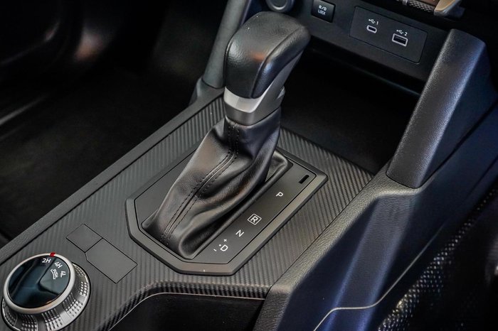 2025 Mitsubishi Triton GLX+