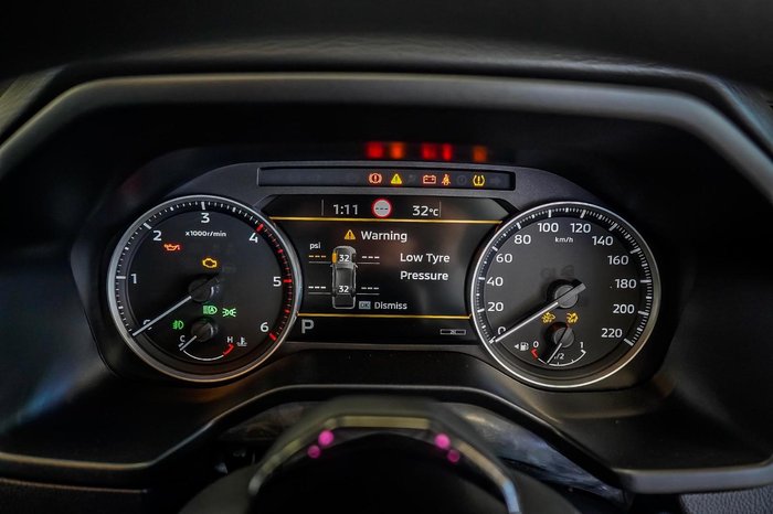 2025 Mitsubishi Triton GLX+